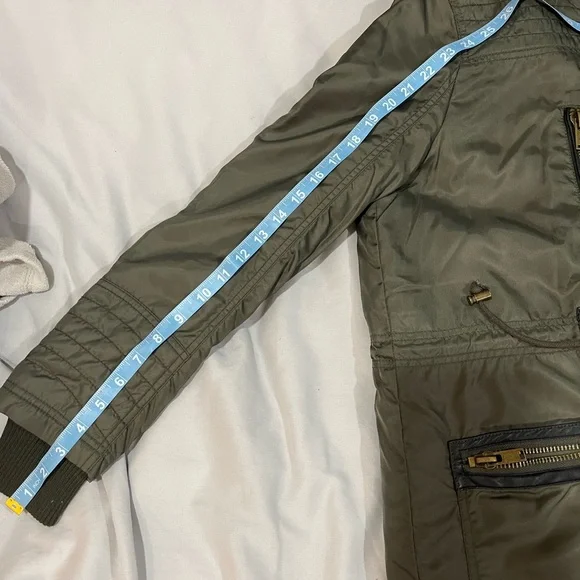 Jacket - Picture 11 of 12